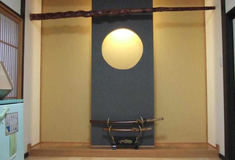 غرفة ديلوكس عائلية, Shinseikan