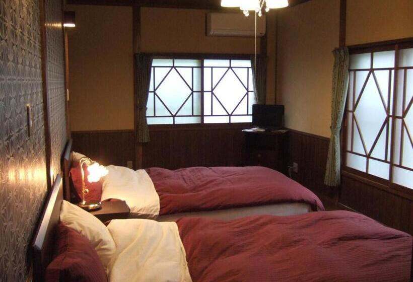 Quarto Familiar Deluxe, Shinseikan