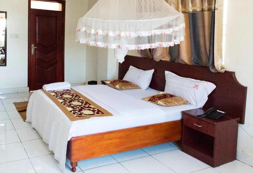 Deluxe Room, Sunrise Hotel Kampala