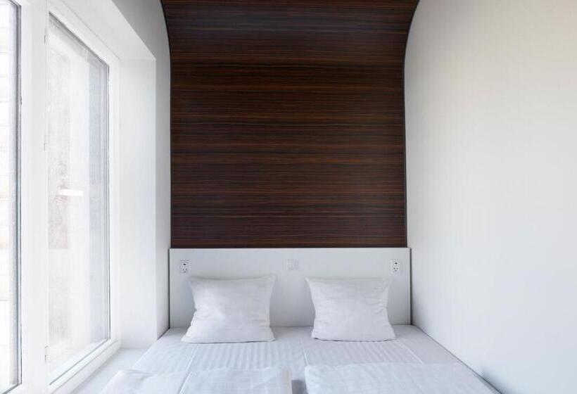 غرفة قياسية, Steel House Copenhagen