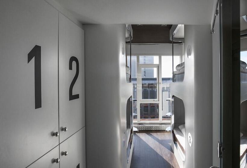 غرفة قياسية, Steel House Copenhagen