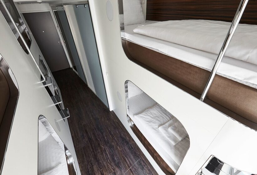 غرفة قياسية, Steel House Copenhagen