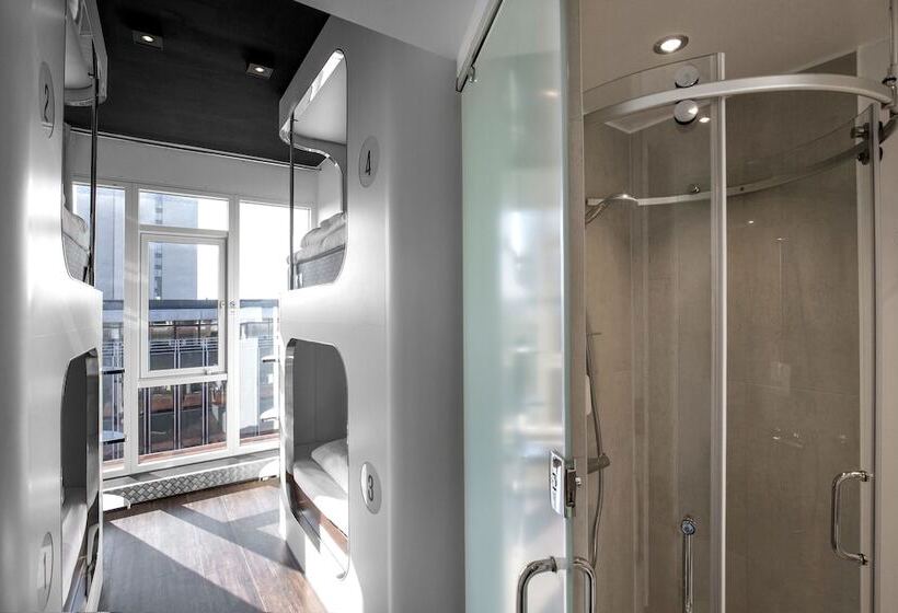 غرفة قياسية ثلاثية, Steel House Copenhagen