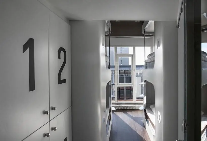Standard Kolmen Hengen Huone, Steel House Copenhagen