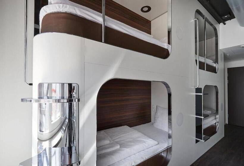 غرفة قياسية, Steel House Copenhagen