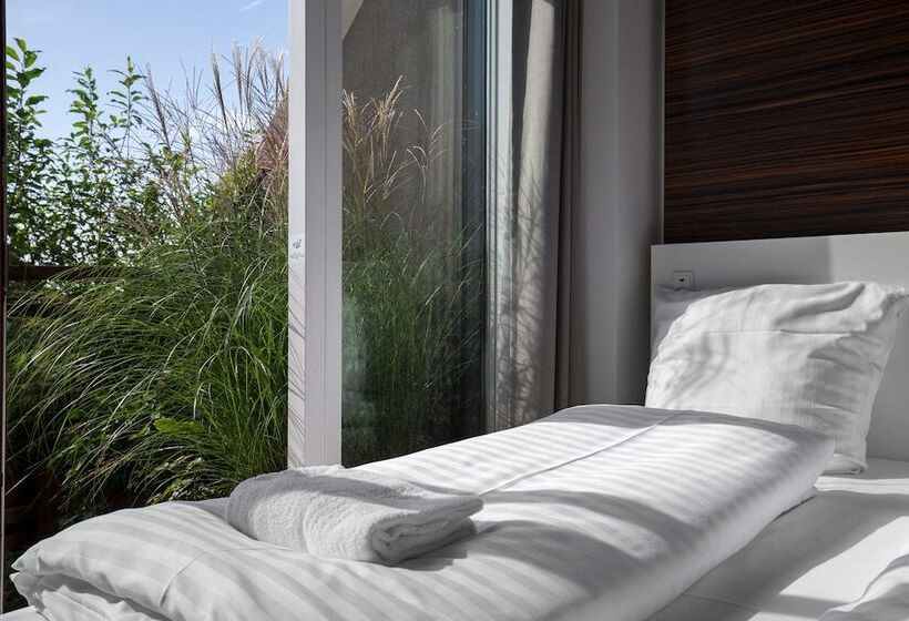 غرفة قياسية مزوَّدة بتراس, Steel House Copenhagen