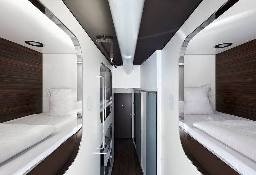 غرفة قياسية, Steel House Copenhagen