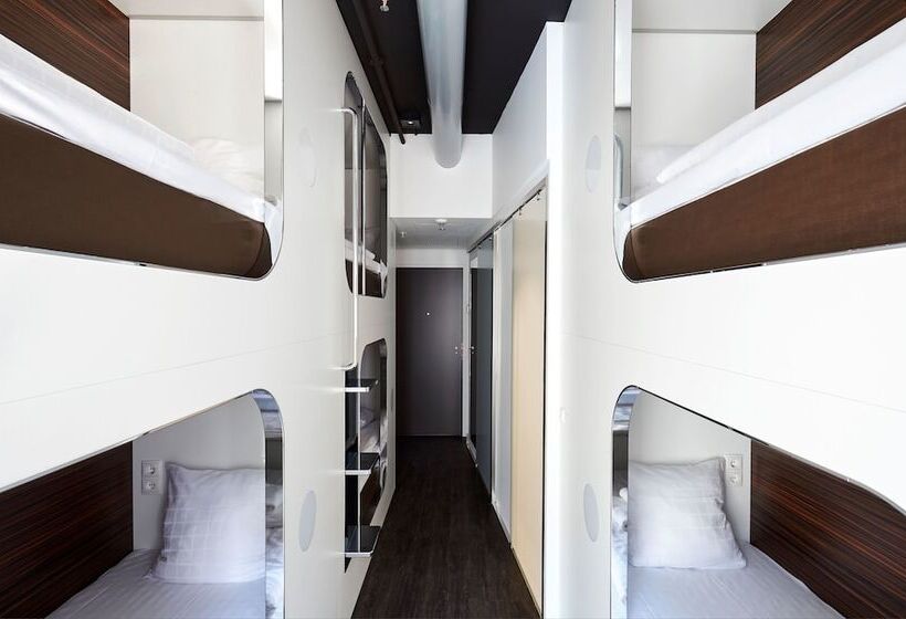 غرفة قياسية ثلاثية, Steel House Copenhagen