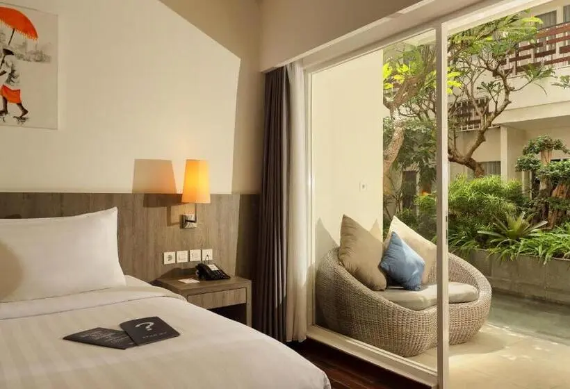 Deluxe-huone Järvinäkymä, Aston Canggu Beach Resort