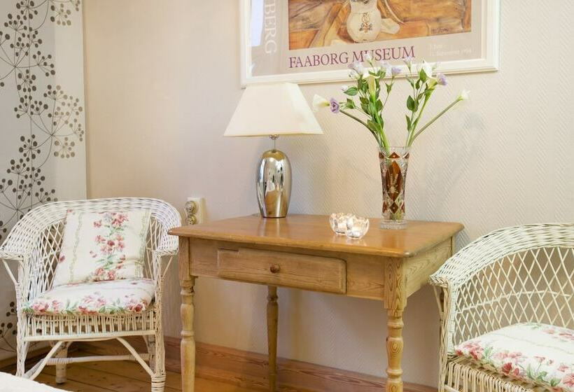 غرفة قياسية حمام مشترك, Tiendegaarden Møns Klint