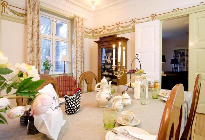 غرفة قياسية مزوَّدة بشُرفة, Tiendegaarden Møns Klint