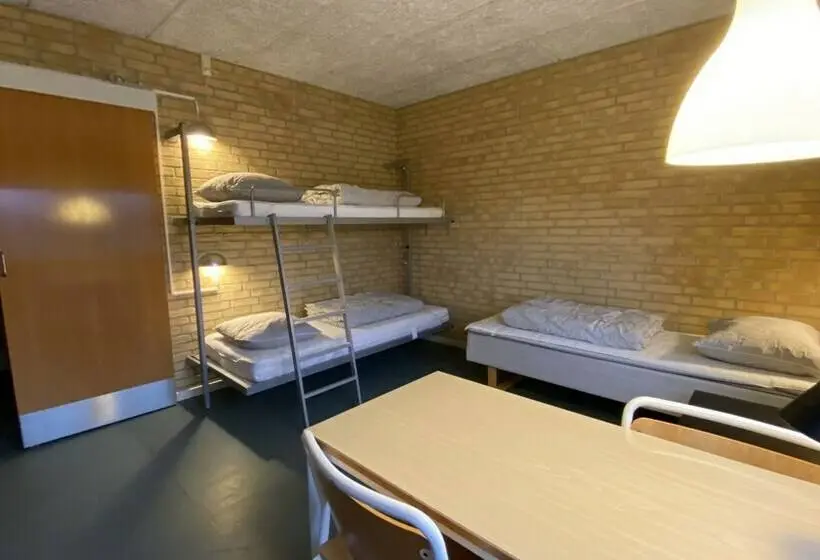 Standard Kolmen Hengen Huone, Danhostel Kalundborg