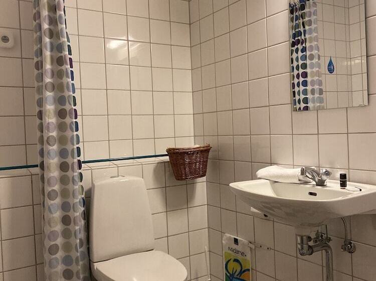 غرفة قياسية رباعية, Danhostel Kalundborg