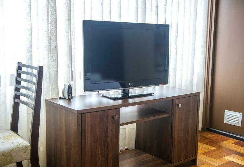 豪华房间, Dikran