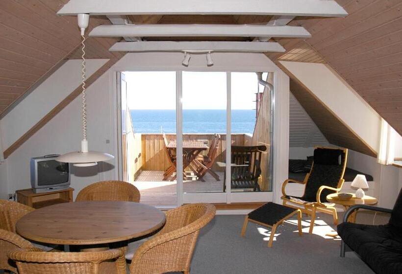 带2个卧室的公寓, Gudhjem