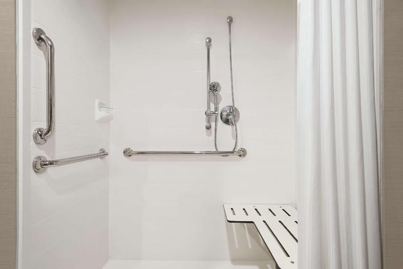 اتاق استاندارد, Hampton Inn By Hilton Cancun Cumbres