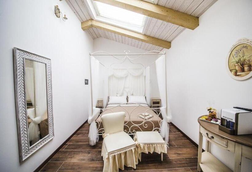 غرفة عائلية, Le Stanze Di Leonardo