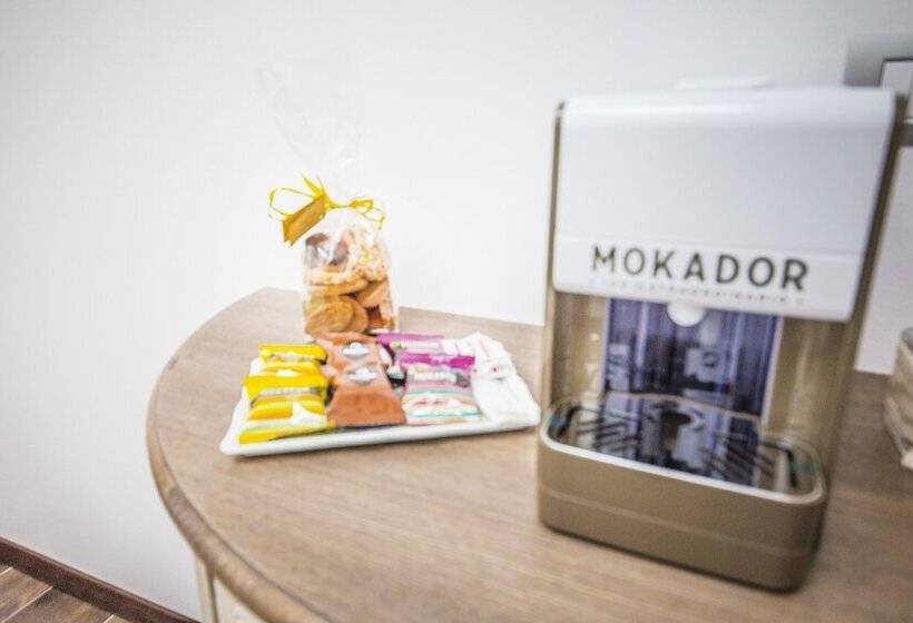 غرفة قياسية رباعية, Le Stanze Di Leonardo