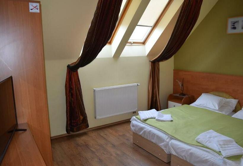 ２ベッドルームアパートメント, Natural Panzió