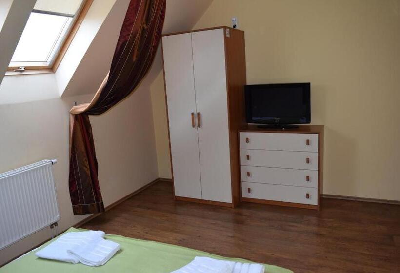 ２ベッドルームアパートメント, Natural Panzió