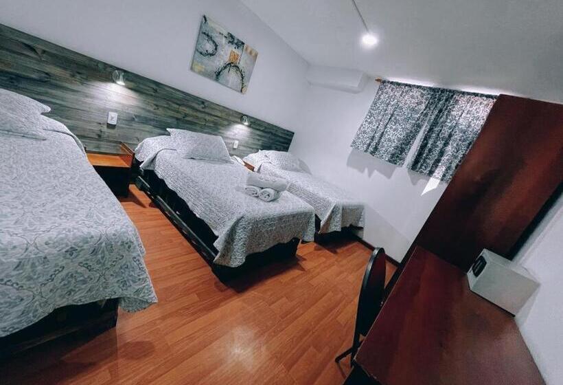 Standaard Driepersoonskamer, Plaza Colon