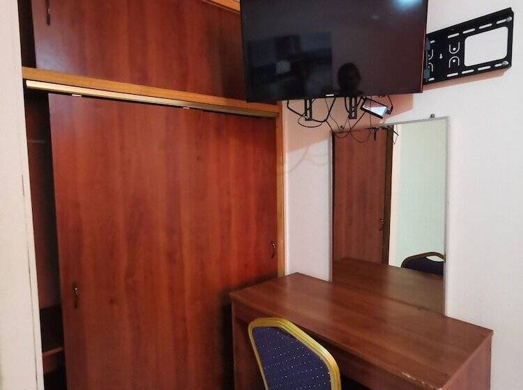 StandaardKamer, Plaza Colon