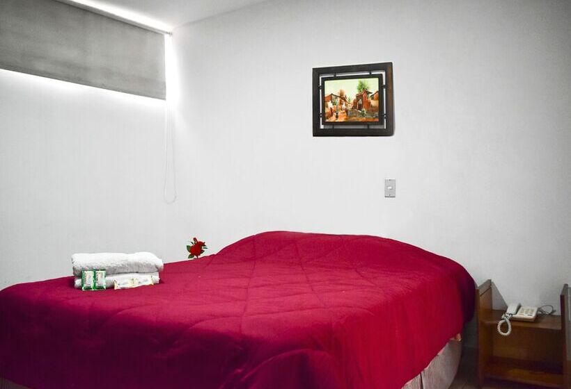 Economy Kamer, Plaza Colon