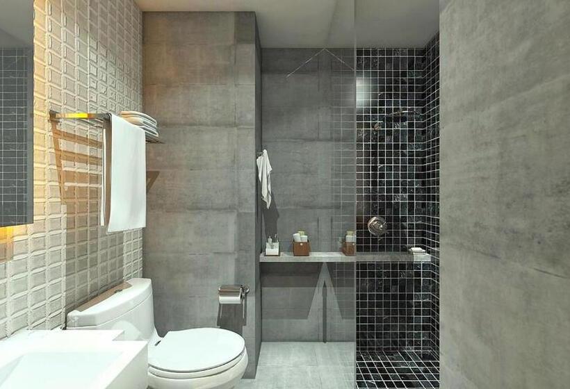 Номер Deluxe, The City