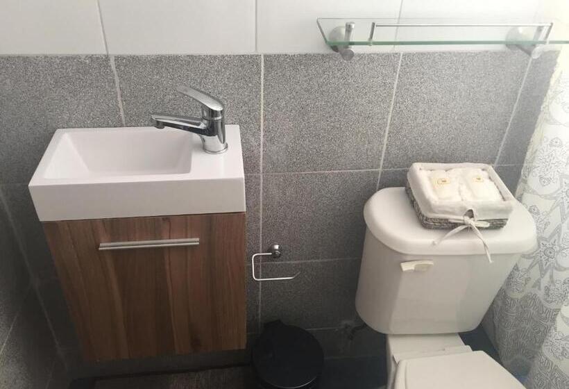 标准间, Tikay Suite