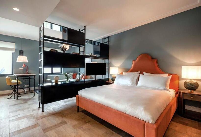 1 Bedroom Executive Apartment, The July   Twenty Eight