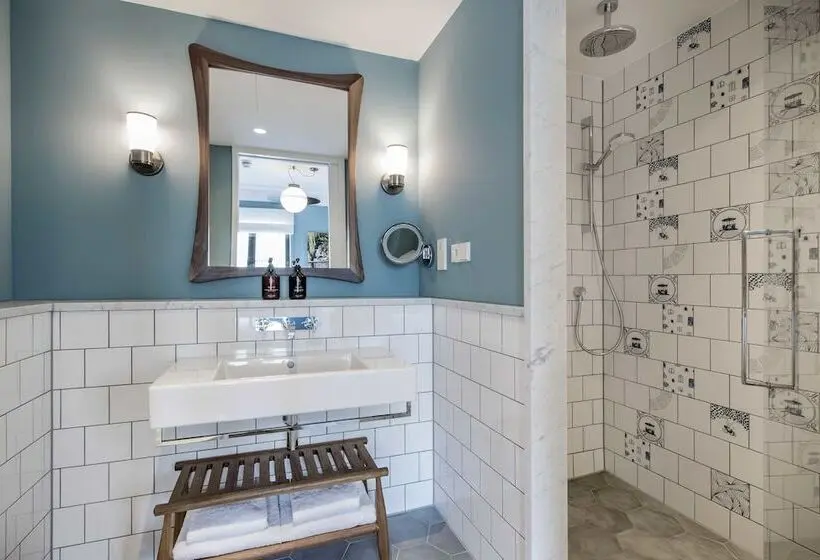 1 Bedroom Executive Apartment, The July   Twenty Eight