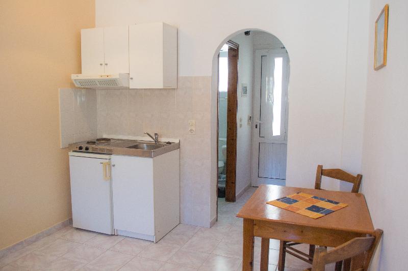 إستوديو قياسى, The July   Twenty Eight