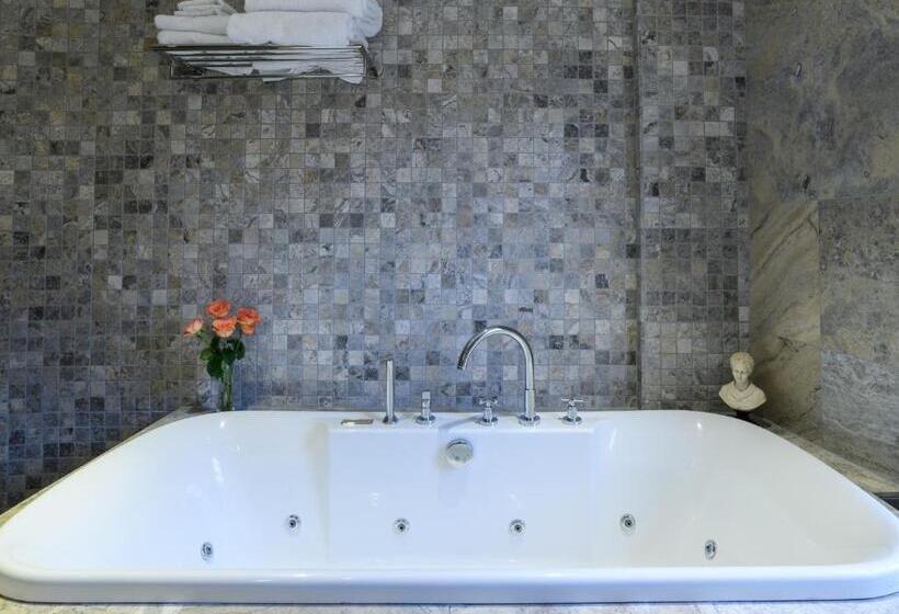 חדר סופריור עם מיטת קינג, Ye Spotted Dogge