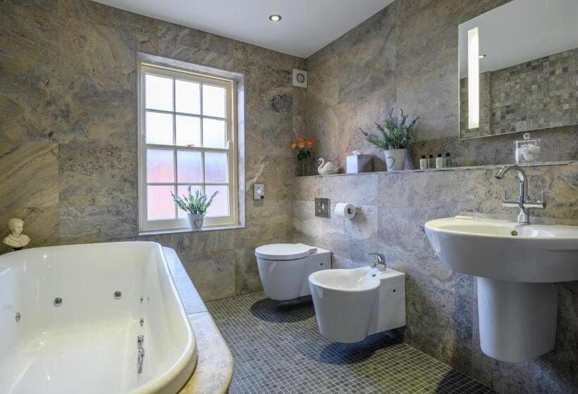 חדר סופריור עם מיטת קינג, Ye Spotted Dogge