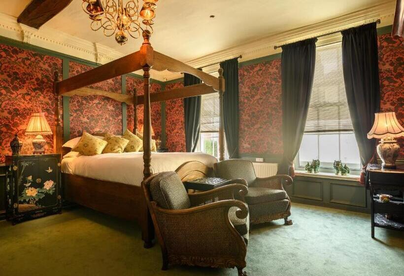 חדר סופריור, Ye Spotted Dogge