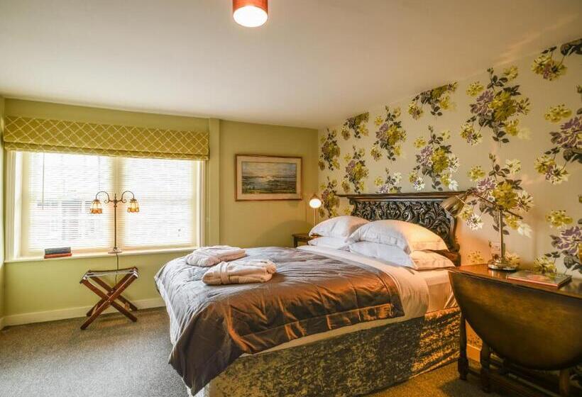 חדר סופריור, Ye Spotted Dogge