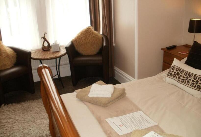 Семейный Номер, Chiverton House Guest Accommodation