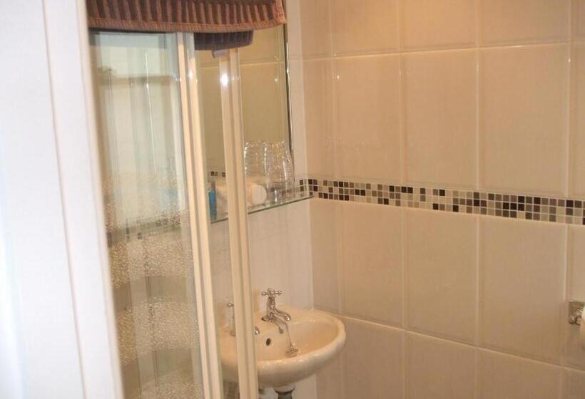 Семейный Номер, Chiverton House Guest Accommodation