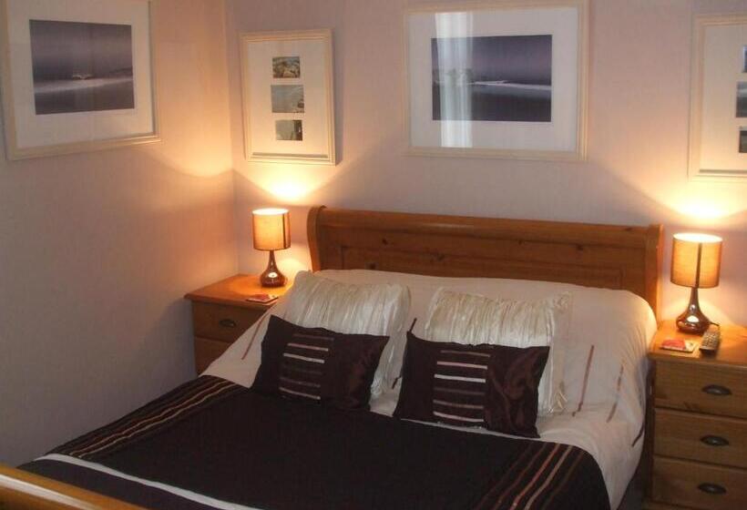 Семейный Номер, Chiverton House Guest Accommodation