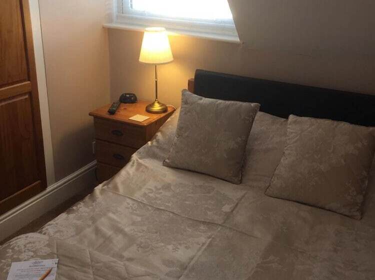 Номер Стандарт Индивидуальный, Chiverton House Guest Accommodation