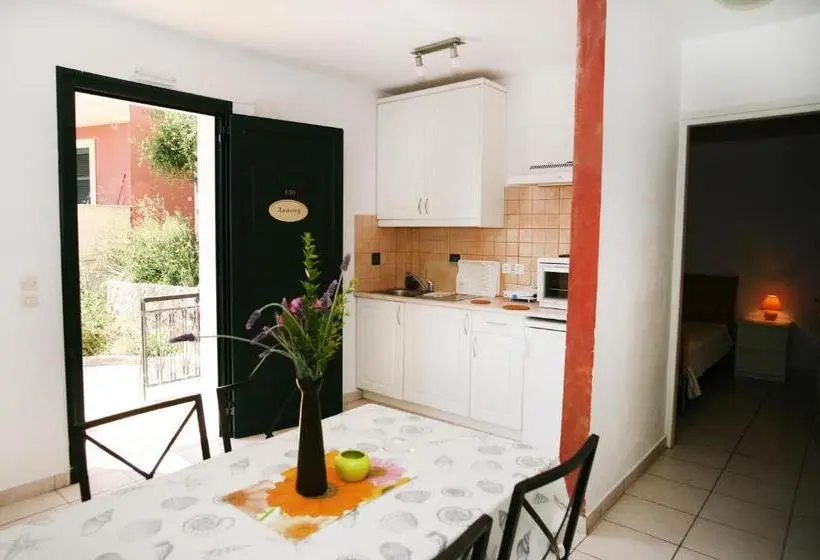 Huoneisto 1 Makuuhuone, Glyfada Gorgona Apartments