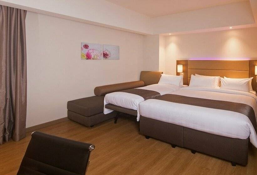 חדר משפחתי, Bigland Hotel & Convention Sentul