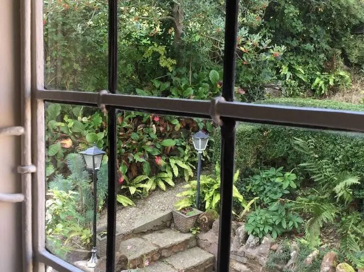 スタンダードルーム, Castle Of Comfort Hotel & Restaurant