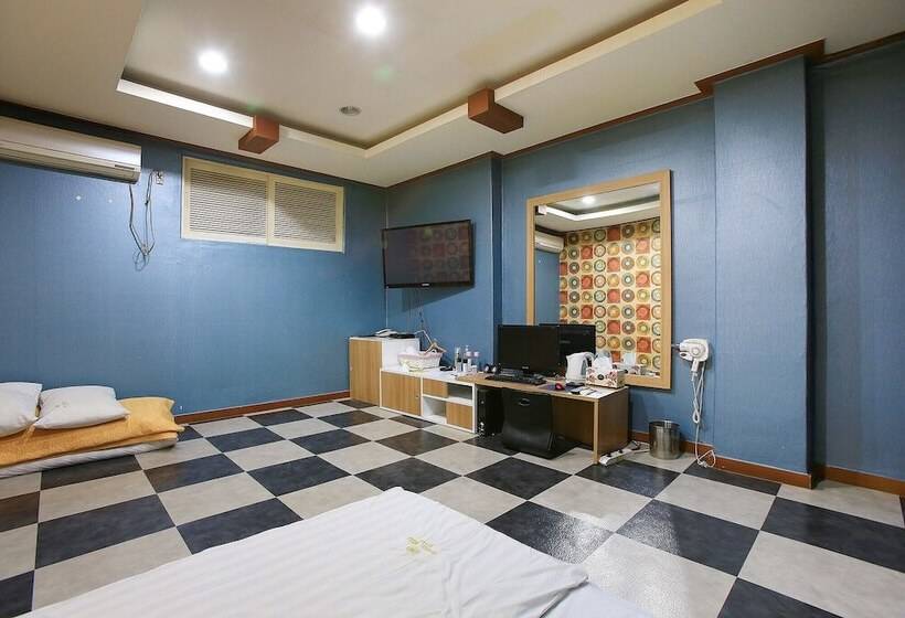 Номер Стандарт, Chuncheon Hotel Ritz
