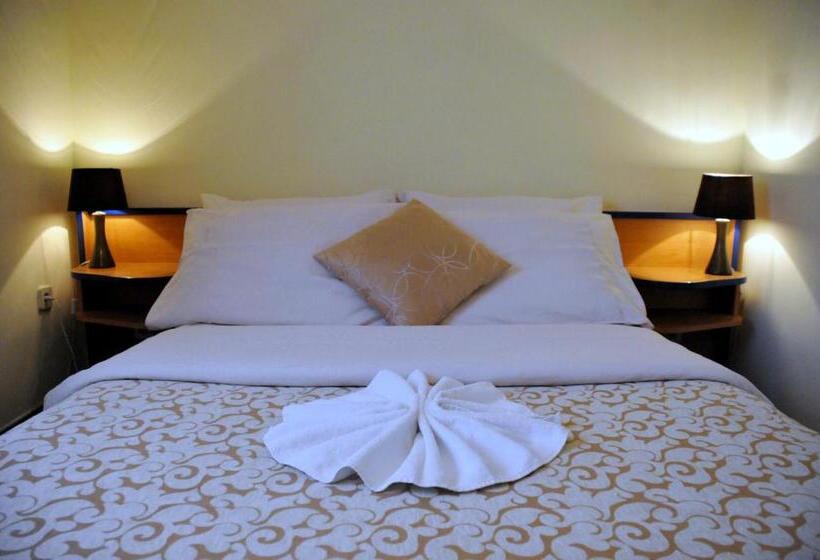 Quarto Triplo Estandar, Galerija