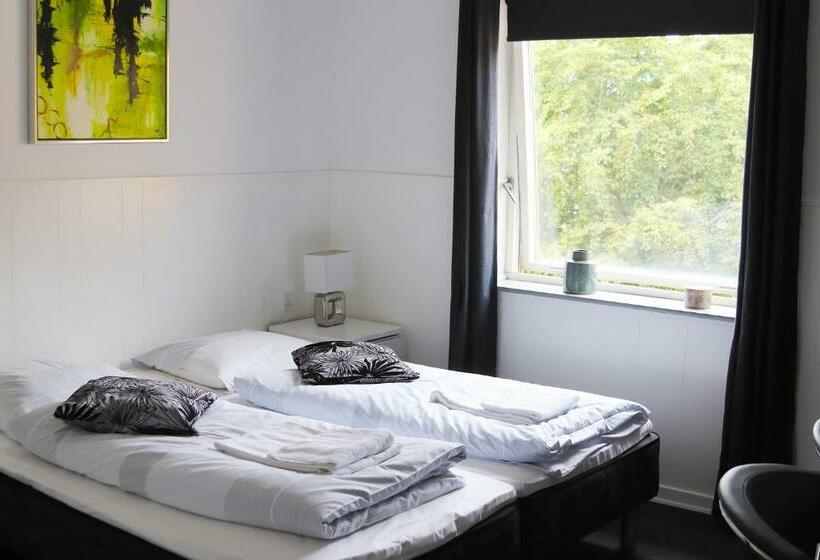 غرفة قياسية فردية, Kanns