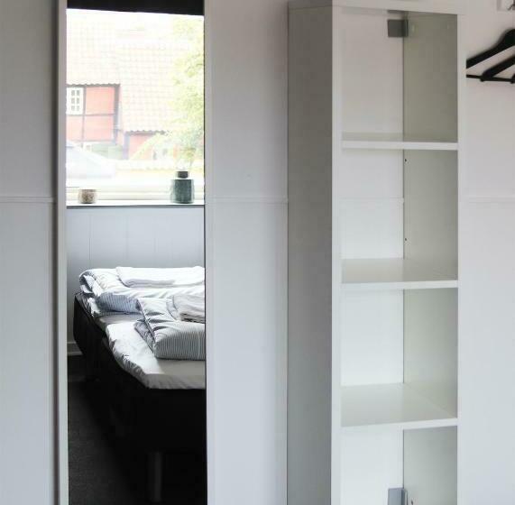 غرفة قياسية فردية, Kanns