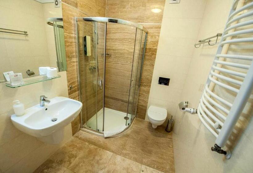 اتاق لوکس, Rad