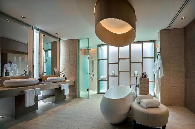 キングサイズベッドのスイートルーム, The Ritz Carlton Koh Samui