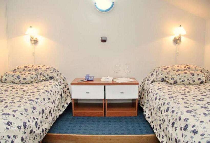 Comfort room with balcony, Villa Neretva   Metković